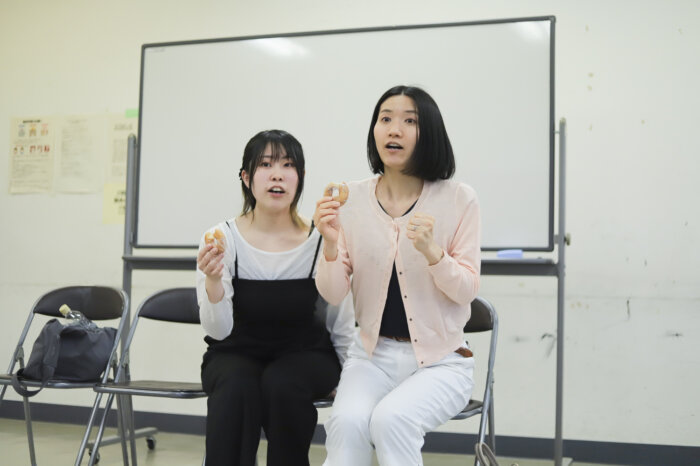 ケーキを海底のポストへ投函 週末公演 やわら 稽古風景