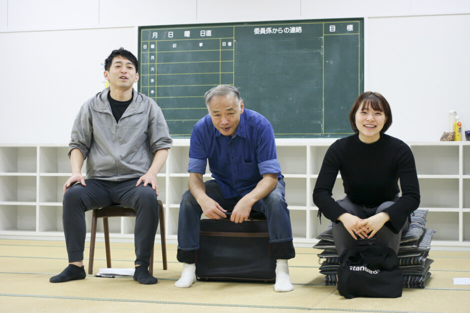 ケーキを海底のポストへ投函　週末公演　やわら　稽古風景