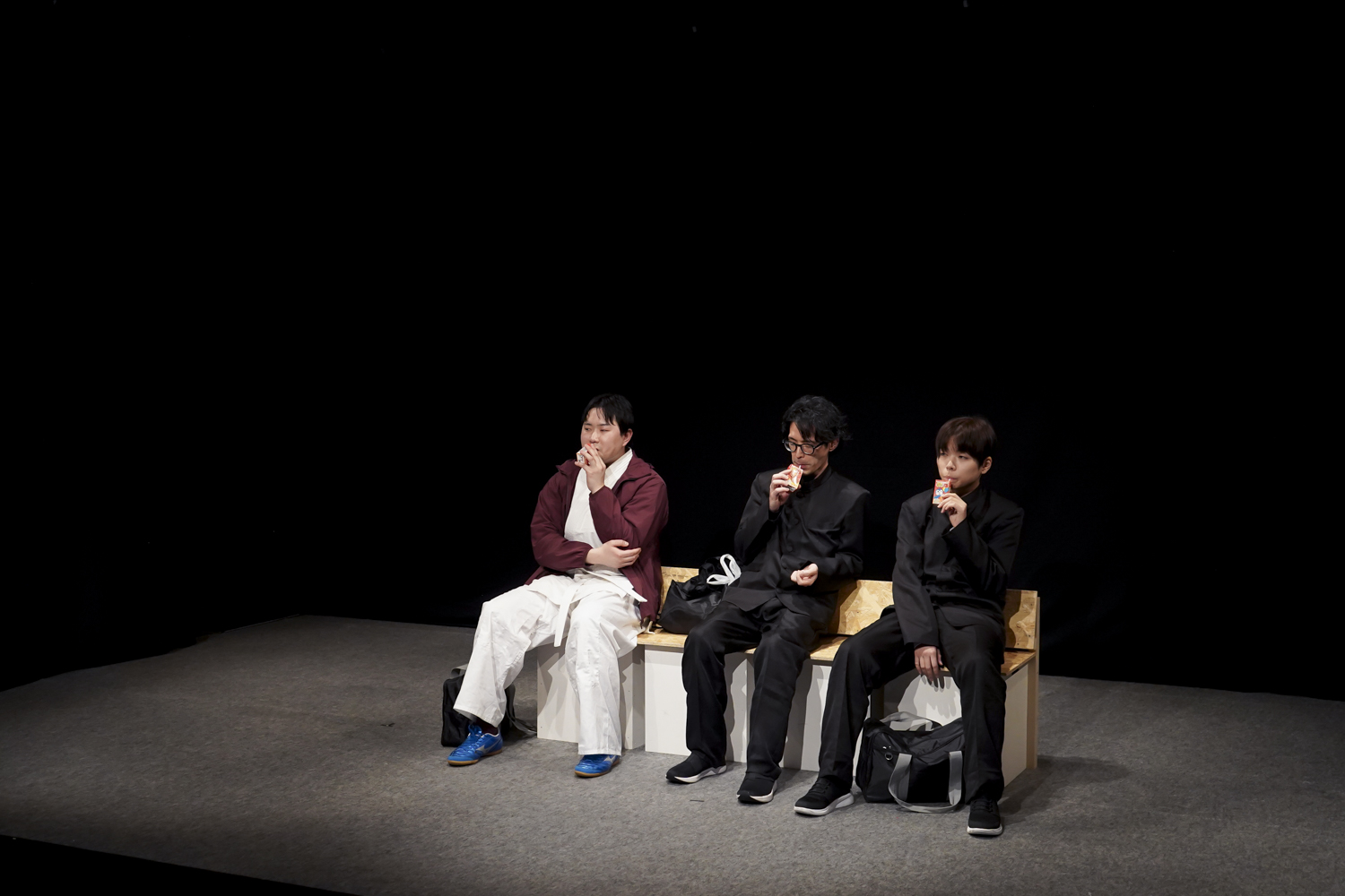 ケーキを海底のポストへ投函週末公演『やわら』社会人劇団