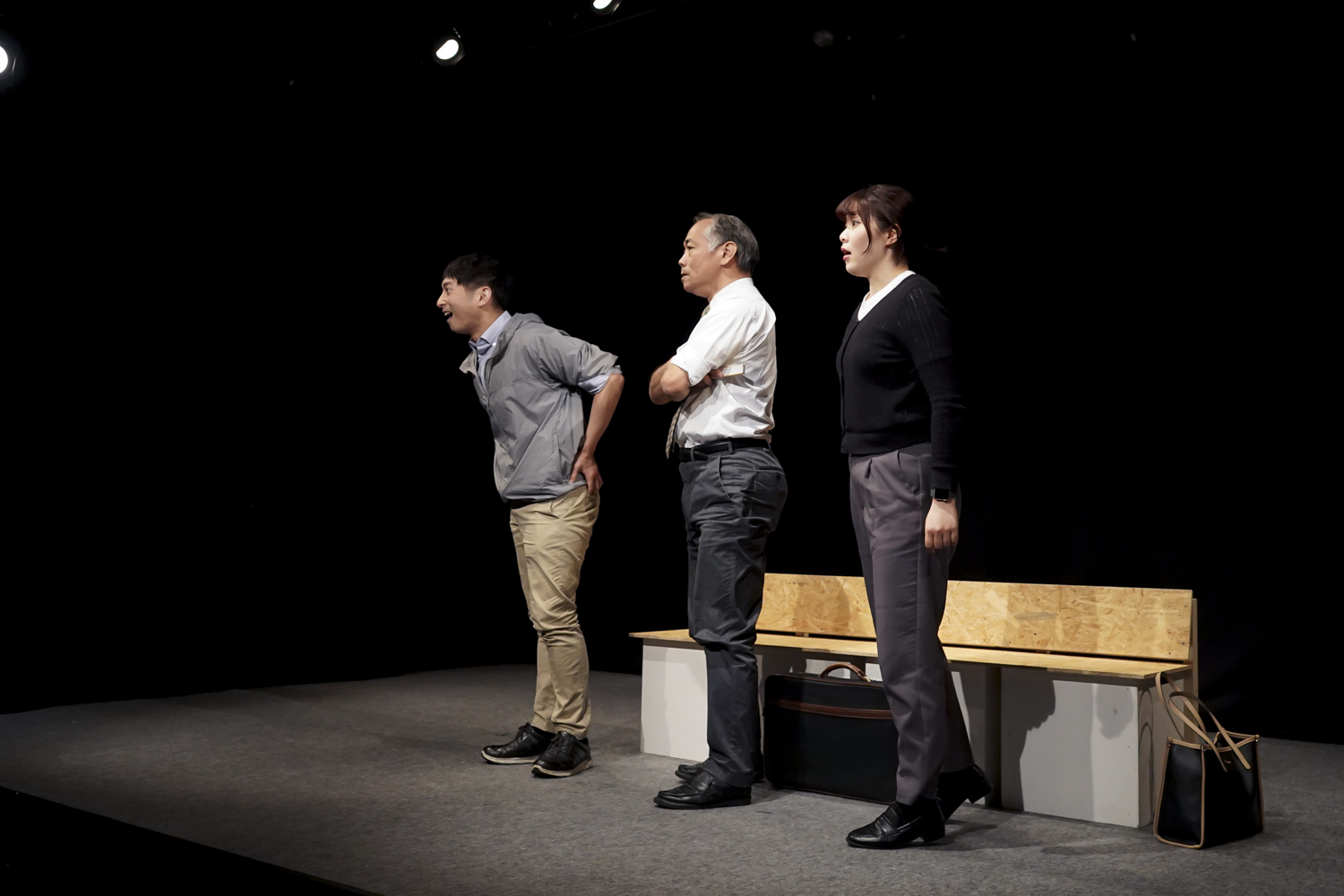 ケーキを海底のポストへ投函週末公演『やわら』社会人劇団