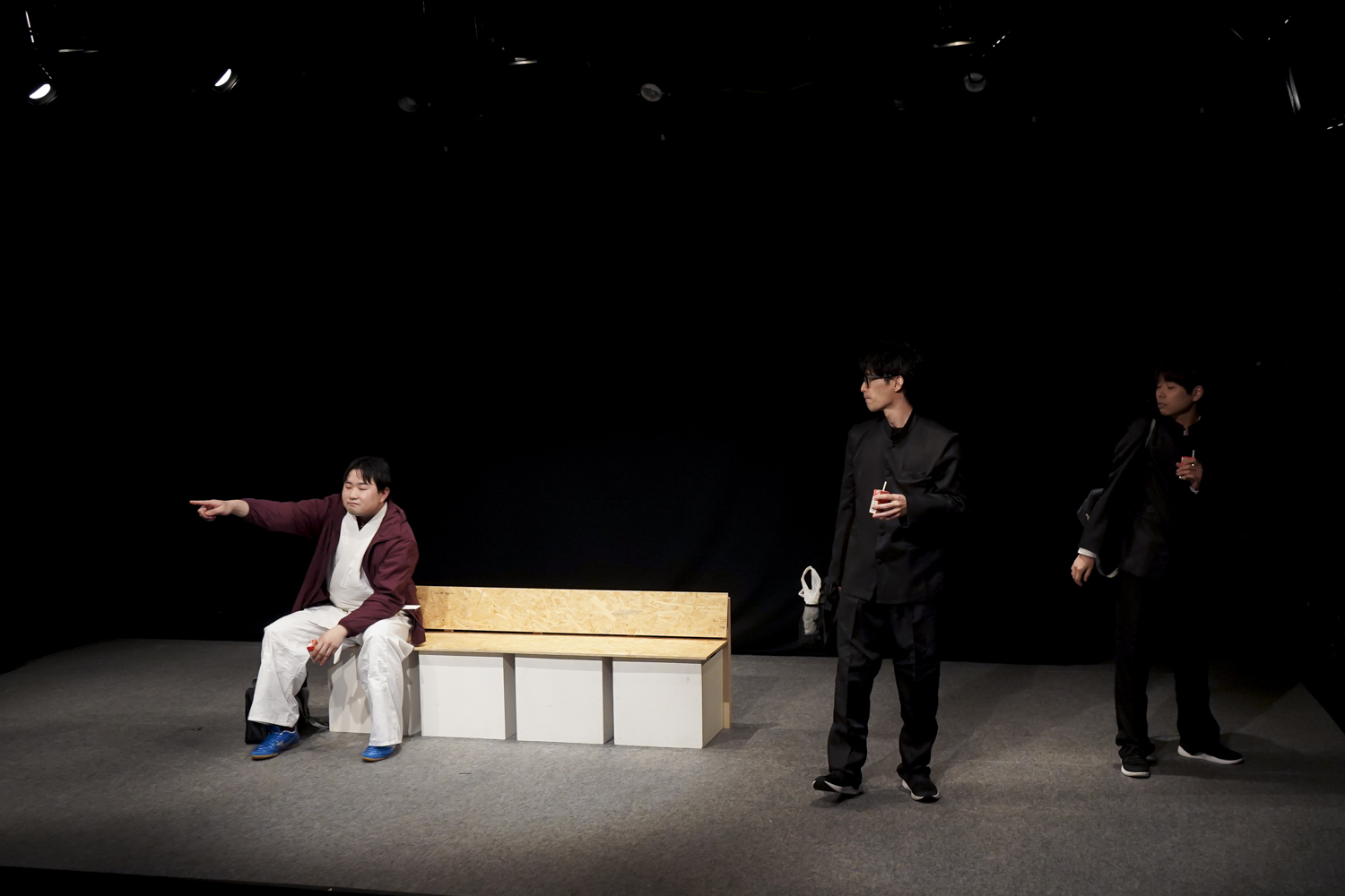 ケーキを海底のポストへ投函週末公演『やわら』社会人劇団