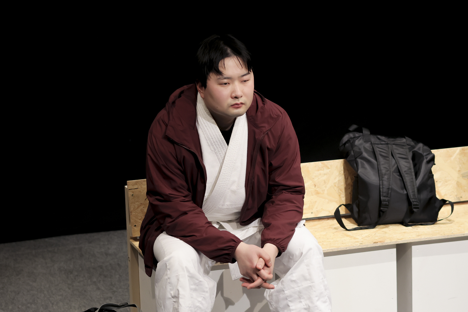 ケーキを海底のポストへ投函週末公演『やわら』社会人劇団